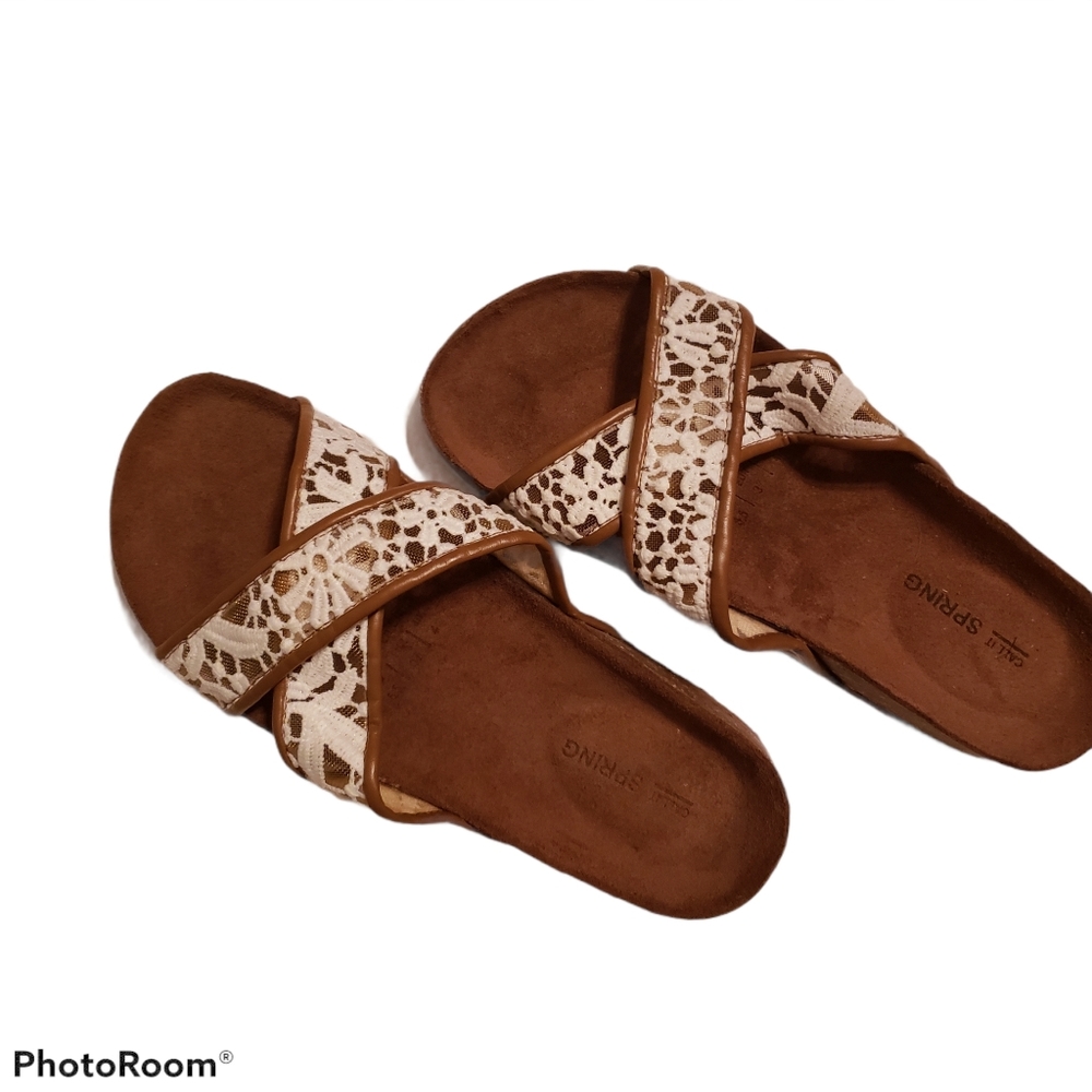 Chris cross lace slip on size 6 sandals